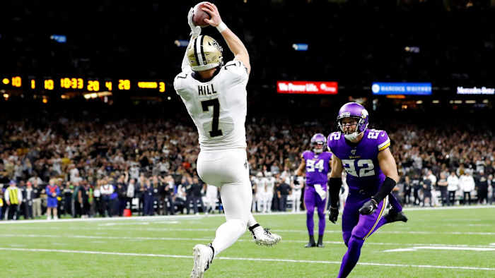 New Orleans Saints Taysom Hill (7) catches a touchdown against the Minnesota Vikings. Credit: ESPN.com